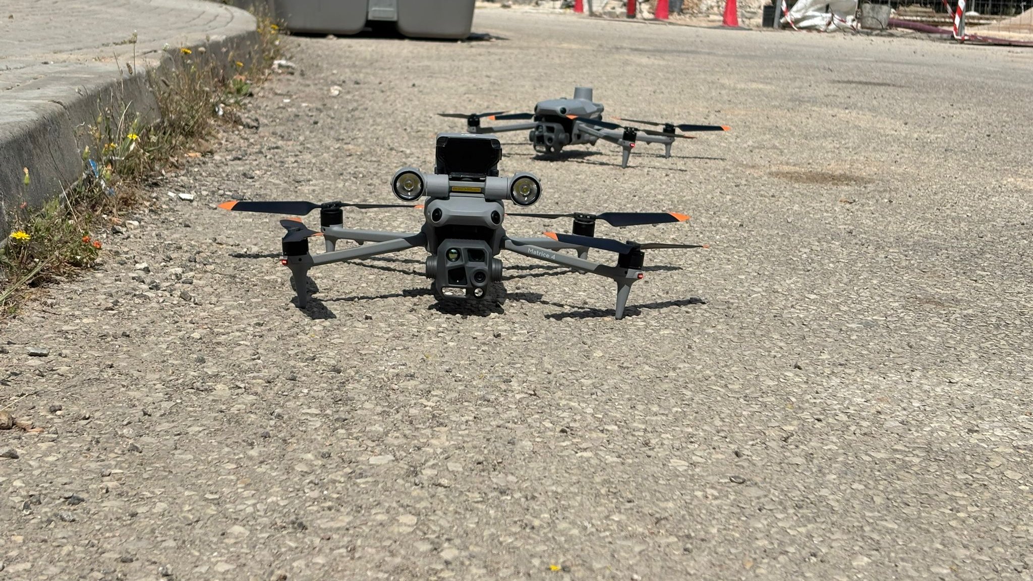 Imatge d'un dels drons utilitzats per reforçar la seguretat dels tallers.